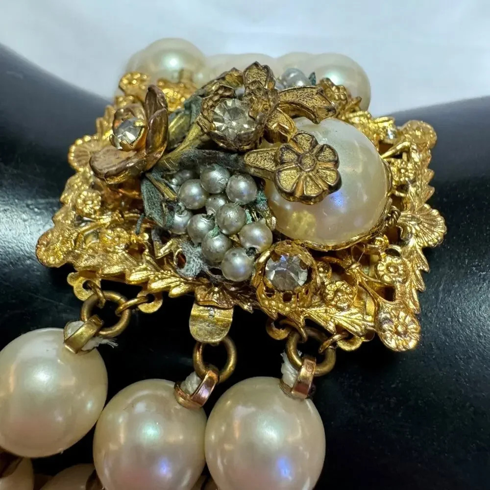 DE MARIO Vintage 1940s Bracelet Pearl Crystal  Rhinestones Floral Metal Beadwork - Picture 6 of 8